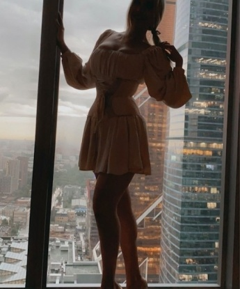 Живу в Москве и готова встретиться с вами в любое удобное для вас время. У меня шикарные фото, которые подтверждают все мои достоинства. В моих услугах есть все, что вам нужно: классический секс, оральные ласки, анальный секс, глубокий минет и многое другое. Великолепные отзывы о моей работе говорят сами за себя. Со мной вы найдете настоящее удовольствие и расслабление. Жду тебя, милый! 💋 873, 28 лет